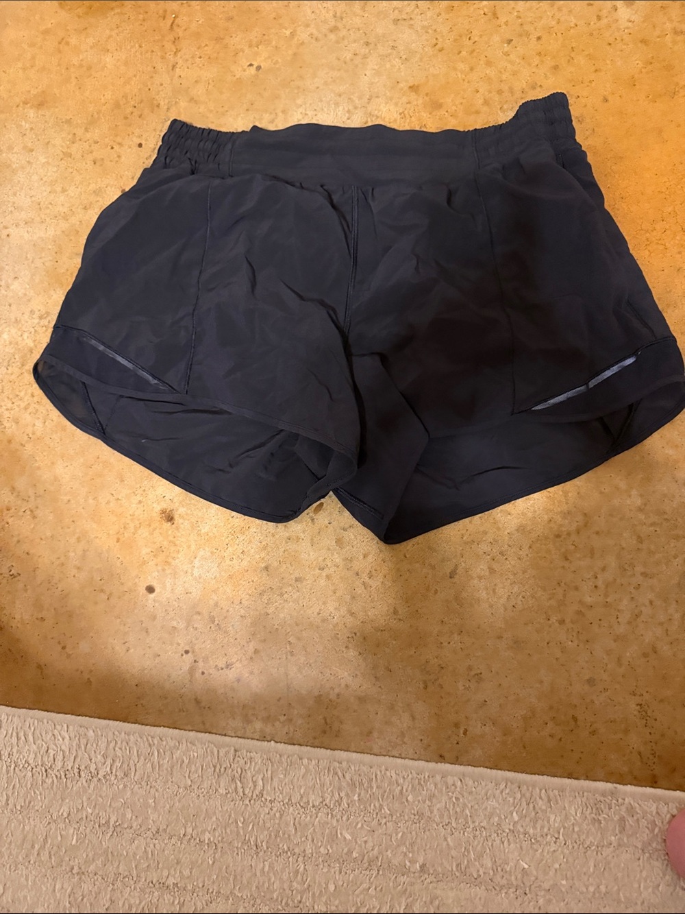 Women’s Lululemon Shorts 14